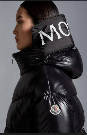 Doudoune Moncler écriture capuche